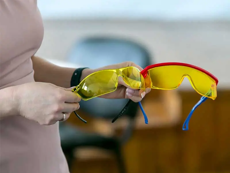 Меры предосторожности при работе с лазерами