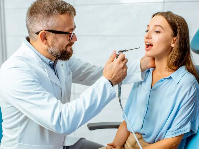 Лазерные технологии в оториноларингологии и фотодинамическая терапия в Центре лазерной медицины ПСПбГМУ